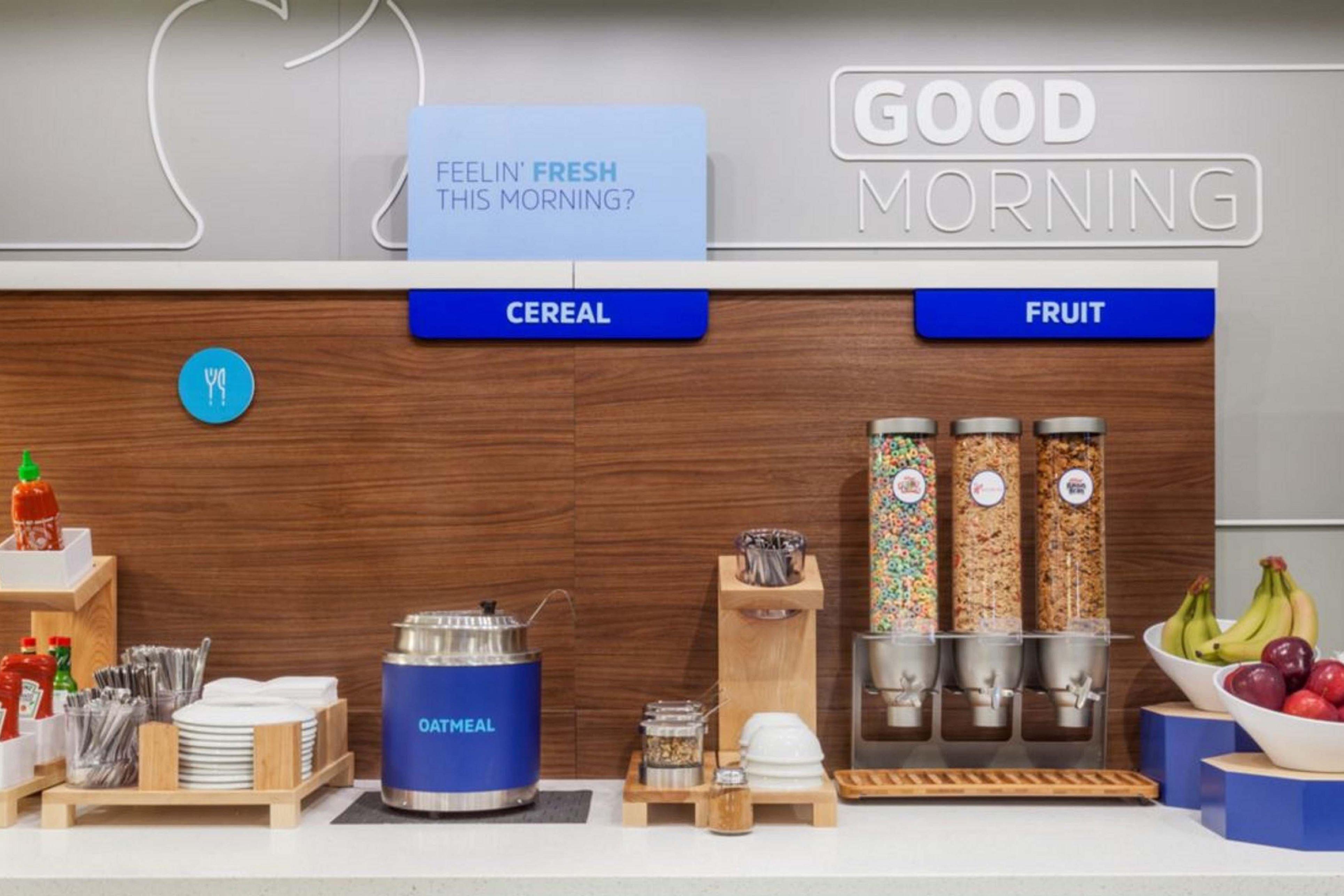 Holiday Inn Express & Suites קרוויל מראה חיצוני תמונה