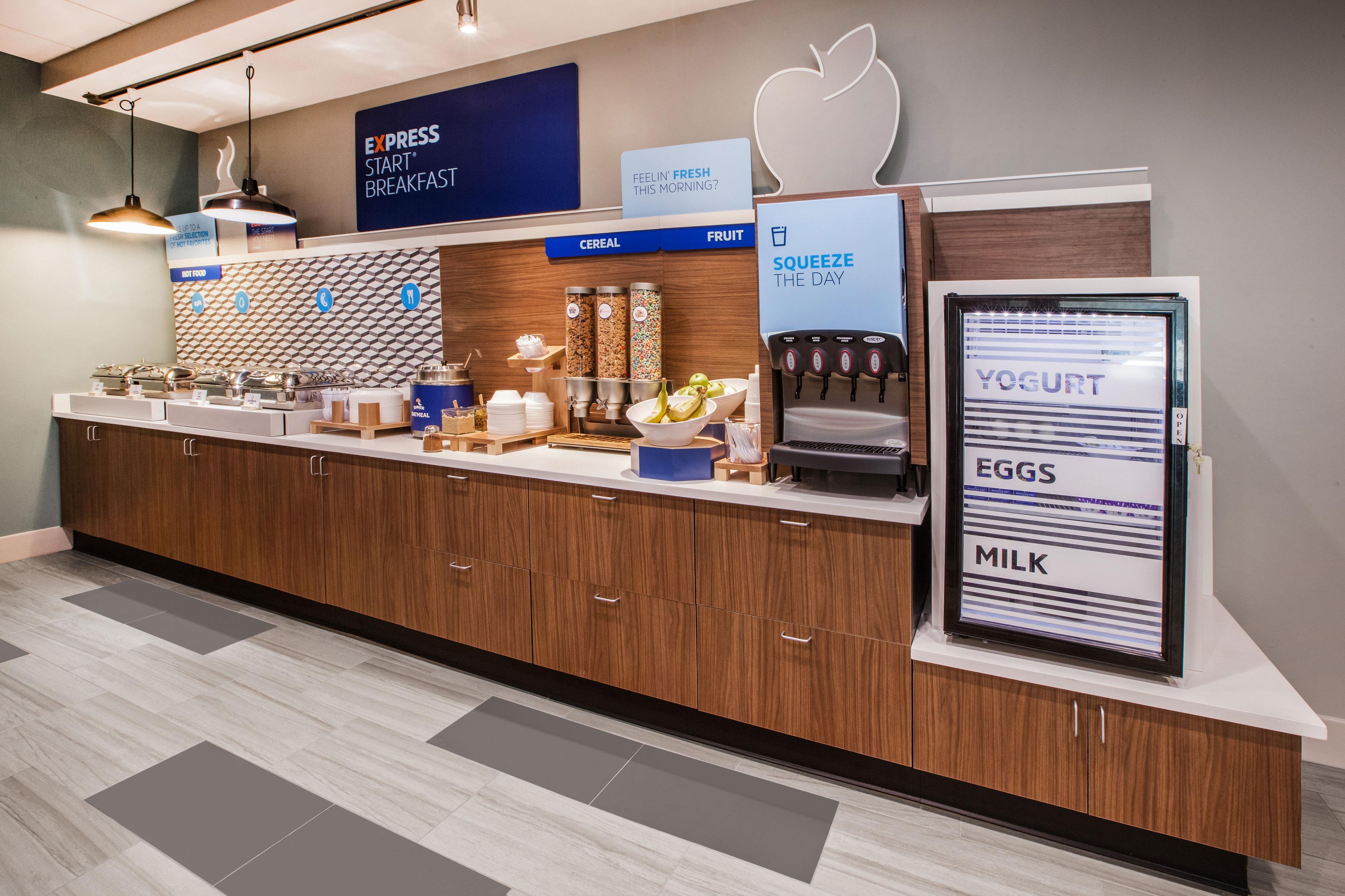 Holiday Inn Express & Suites קרוויל מראה חיצוני תמונה