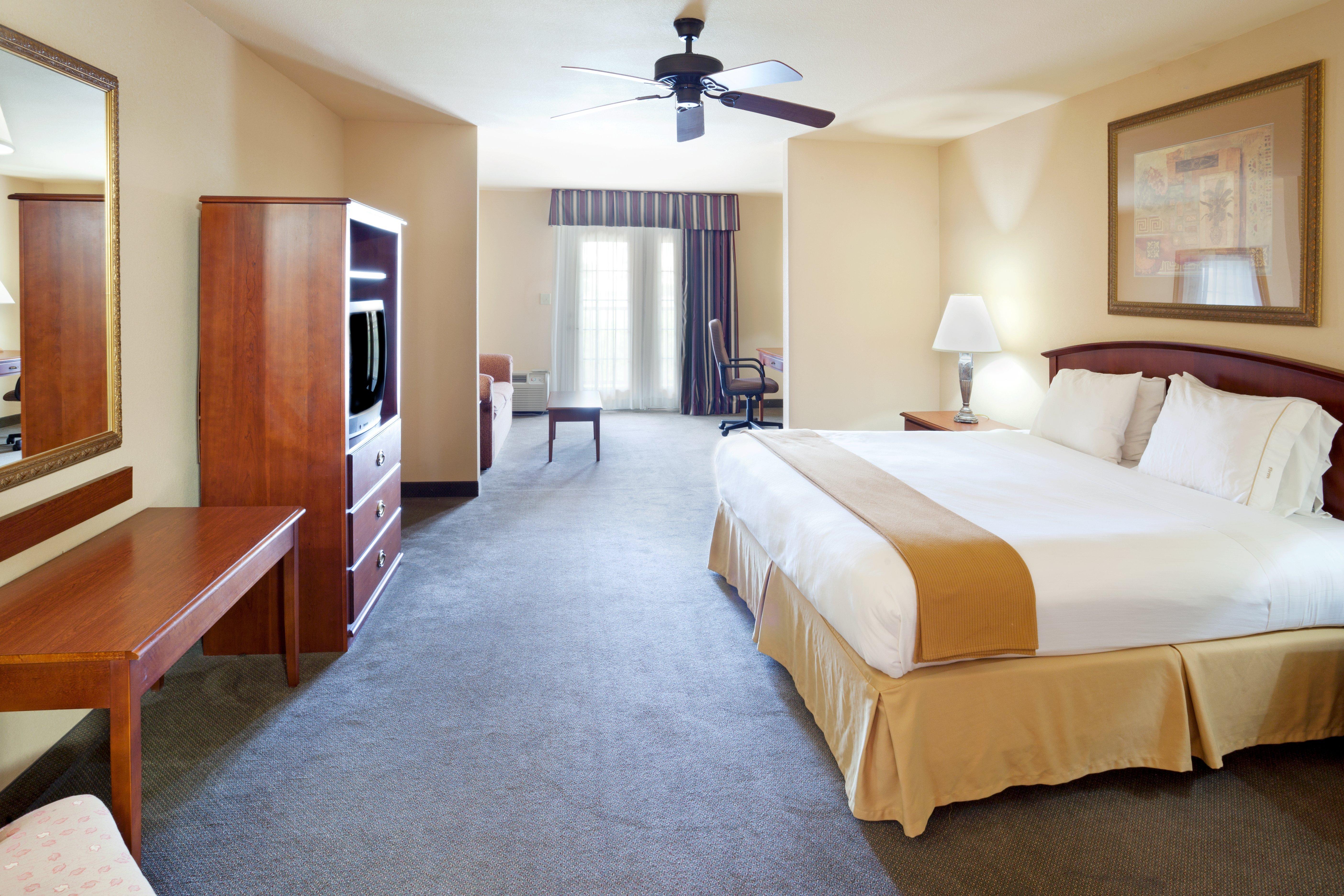 Holiday Inn Express & Suites קרוויל חדר תמונה